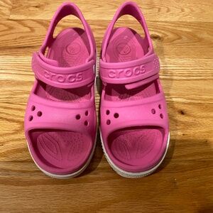 GIRLS CROC SANDALS PINK SIZE J1